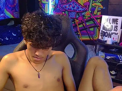 hugekenbigcock webcam