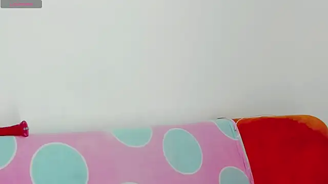 moana_taylor live cam on StripChat