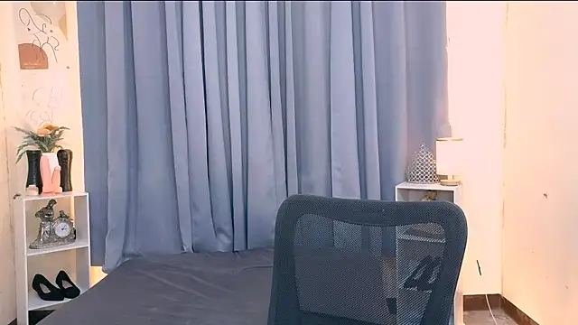 Mimi_Mckinley webcam