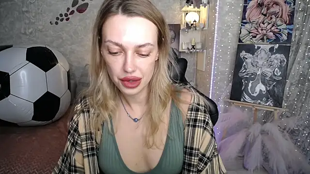 NickyAdamidi webcam