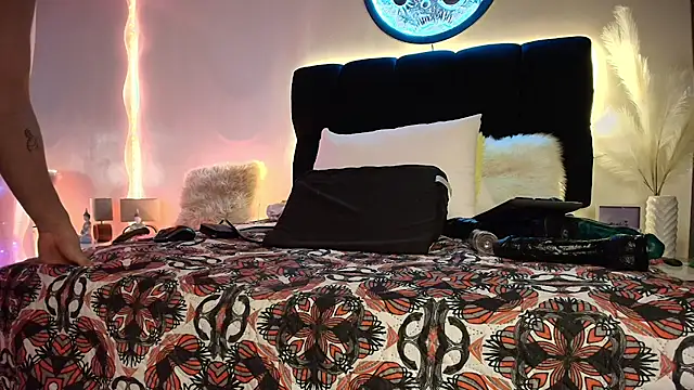 lorrayne_ live cam on StripChat