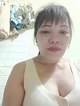 Sana-vn live cam on StripChat