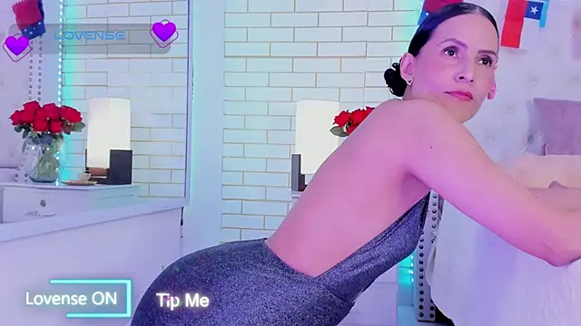 Coco_Balenciaga_ webcam