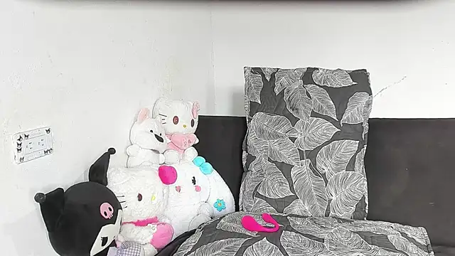 eirlysx (F teen) - cum pussy