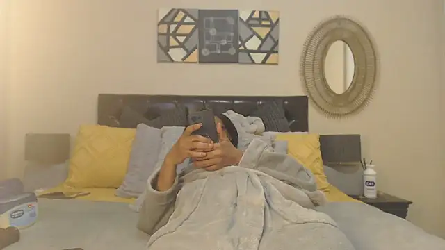 Creamyass22 webcam