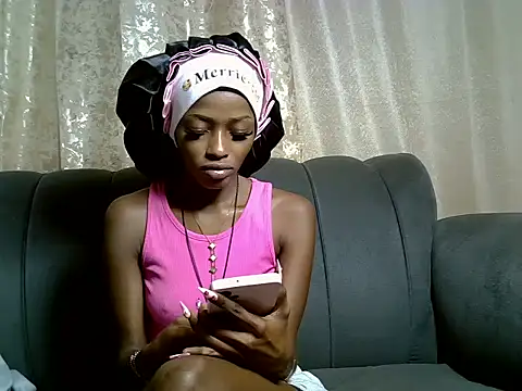 Prettybunnyy webcam