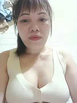 Sana-vn live cam on StripChat