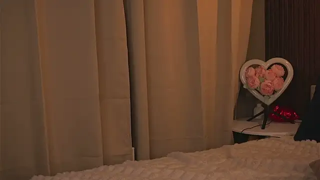 pinkmangokiss webcam