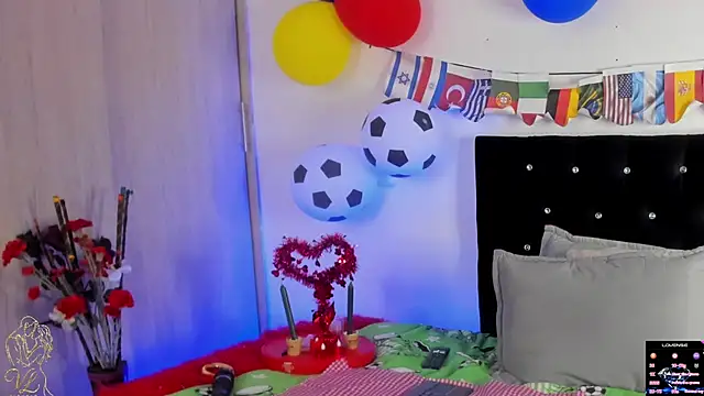 BLONDIE_TATIS webcam