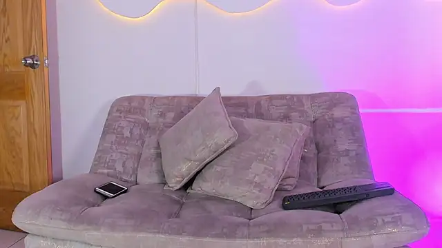 ArohomLester_ webcam