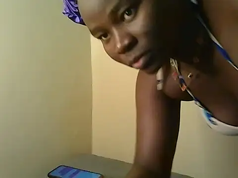 roziebeauty webcam