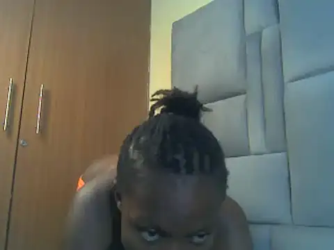 naughty-ebony1 webcam