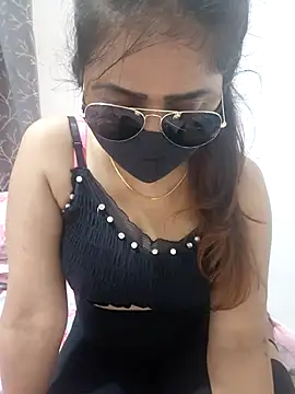 Aarti909090 live cam on StripChat