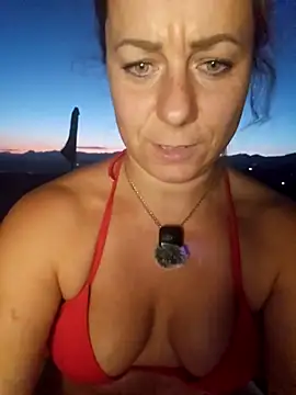 AngelaDesires webcam