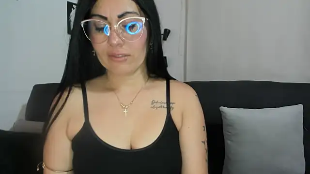 Tania_mature webcam
