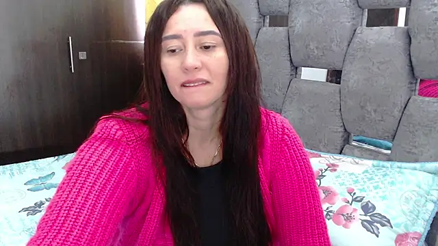sara_hott_1 live cam on StripChat