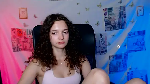_susiesu_ (F teen) - show panties