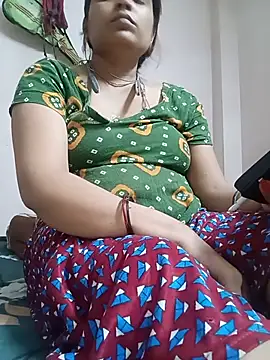 Meloni_71 live cam on StripChat