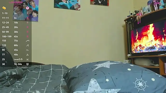 EvonDales live cam on StripChat