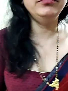 Yazhini-Cam webcam