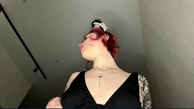 MartaCali live cam on StripChat