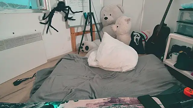 CeriseLapine webcam