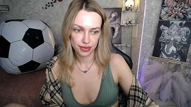 NickyAdamidi live cam on StripChat