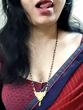 Yazhini-Cam webcam