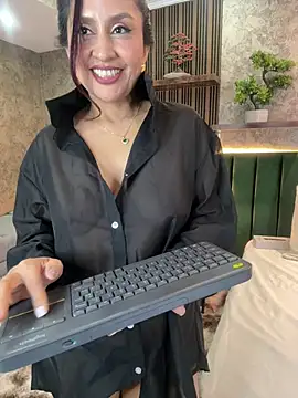 MonicaMoret webcam