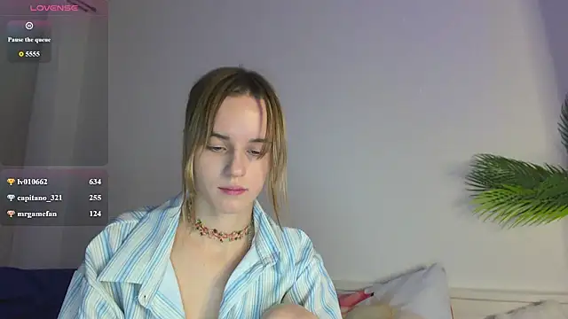 Tessa_Shy_ webcam