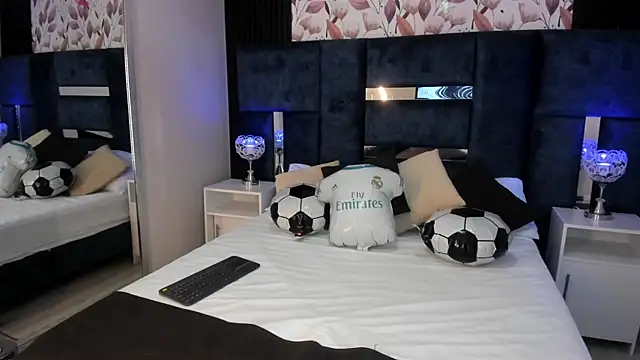 LolaGray__