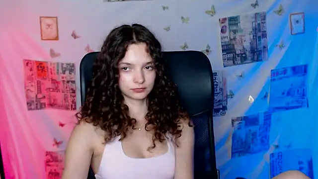 _susiesu_ (F teen) - show panties