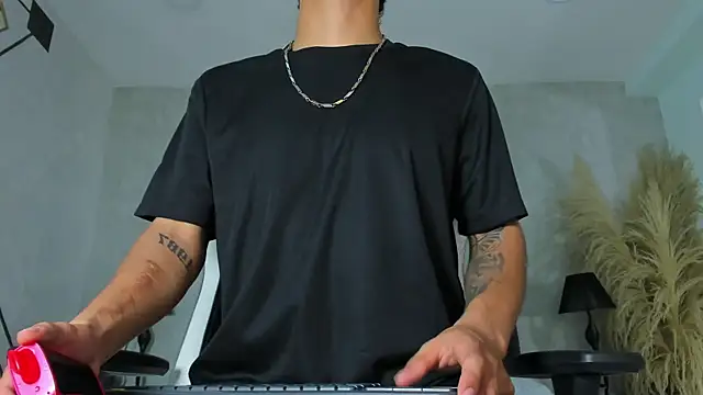 DylanRoyce_ webcam