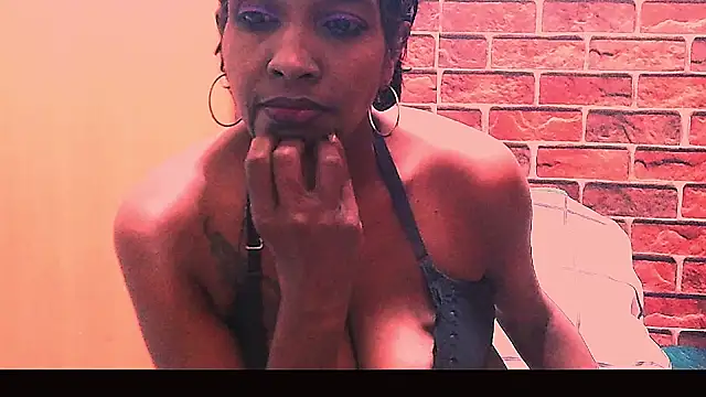 Fuckable_Nasty_MILF webcam