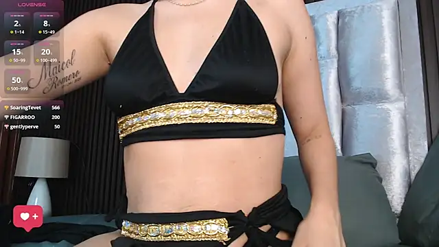 Zahra_milks webcam