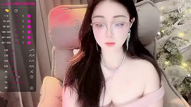 Monica-666888- webcam