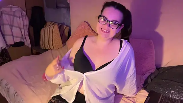 LiyaHoly webcam