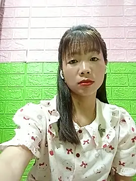 AmyLinee01 live cam on StripChat