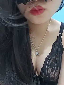 silkyhairs live cam on StripChat