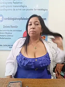 Catalina--14 live cam on StripChat