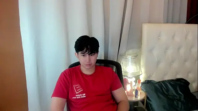 davincihugecock live cam on StripChat
