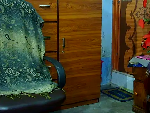 Horny_Doll24 live cam on StripChat