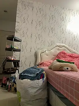 Ponthip live sex cam
