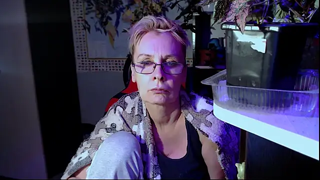 HelgaHimmell live cam on StripChat