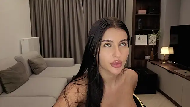 CellesteFemme live cam on StripChat