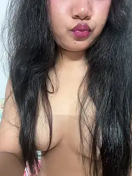 EliraMoon live cam on StripChat
