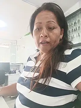 katialatimaecha live cam on StripChat