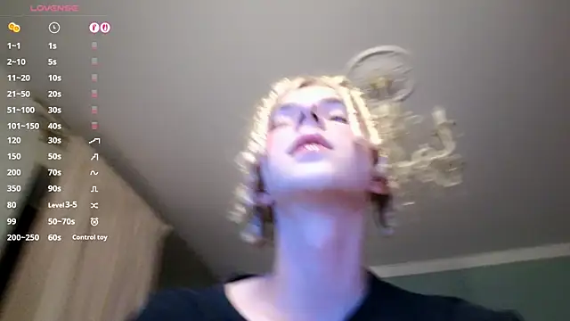 Kudi_Minnt webcam