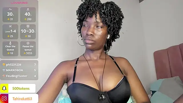 Tahira_21_ webcam