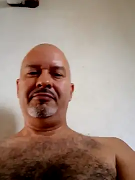 Juan_45 live cam on StripChat